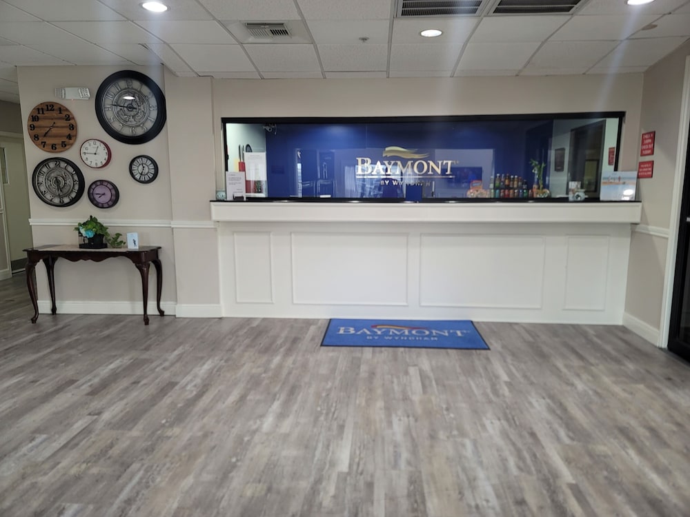 Baymont by Wyndham Houston Brookhollow 14/80