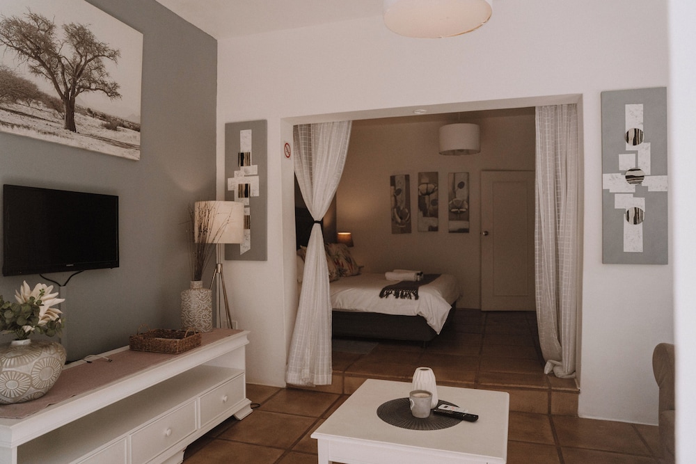 Caza Beach Guesthouse 23/50