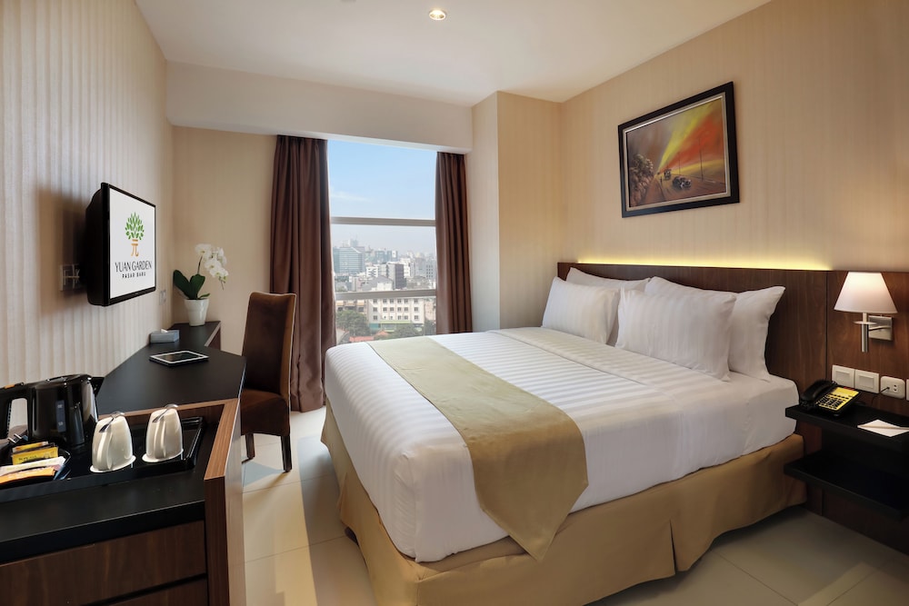 DELUXE, DOUBLE BED, CITY VIEW