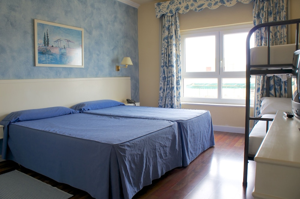 Hotel Guadalquivir 5/33