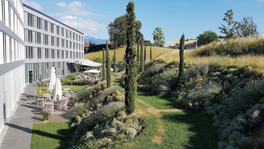Modern Times Hotel, Vevey, A Tribute Portfolio Hotel 78/79