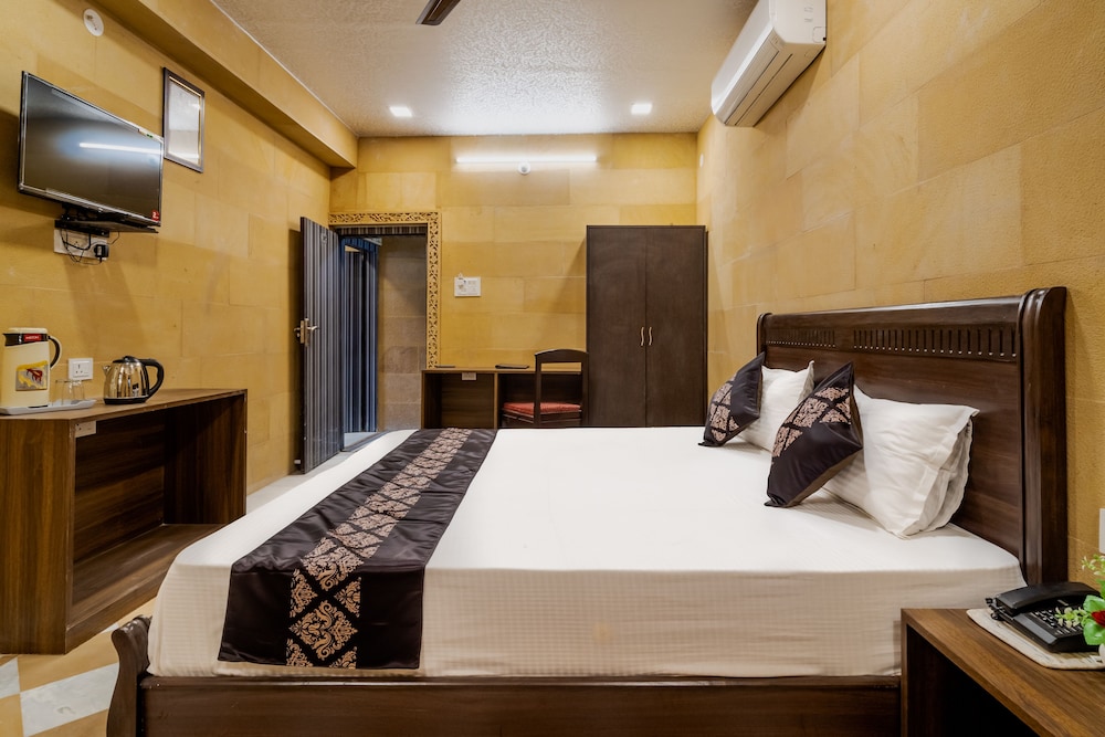 Hotel Akashdeep 17/50