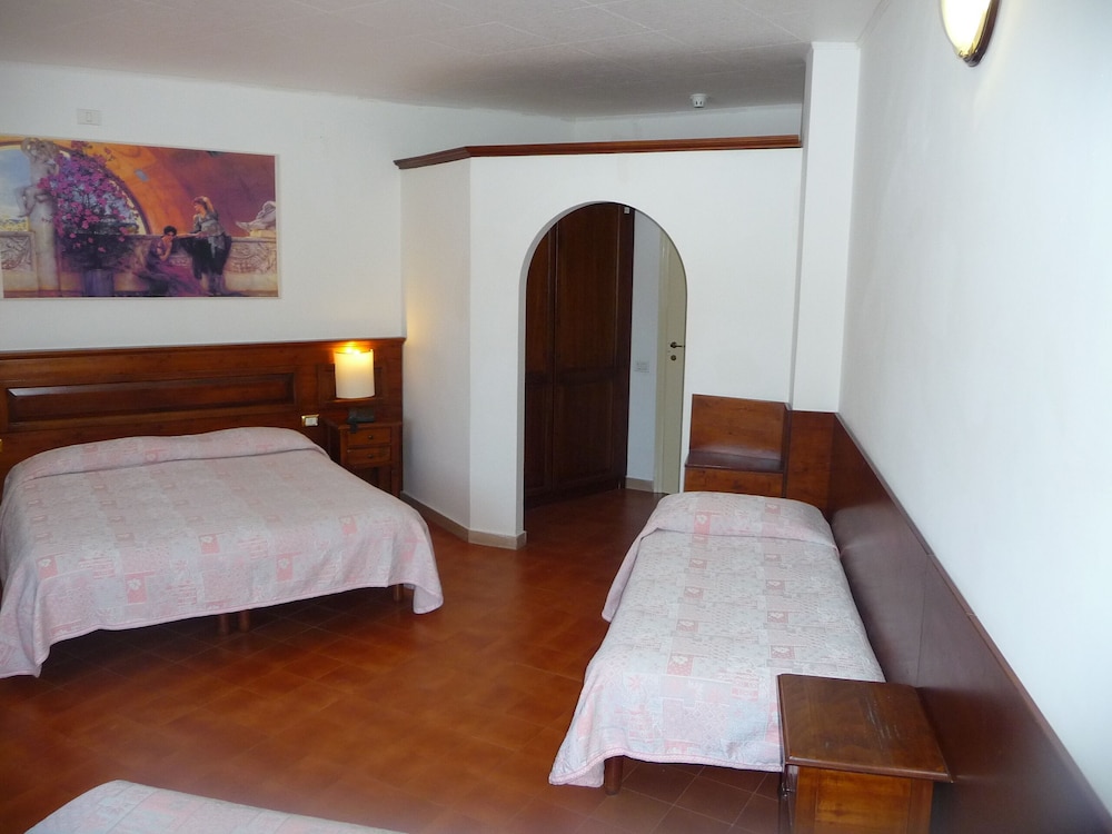 Room, Triple, 3 Beds