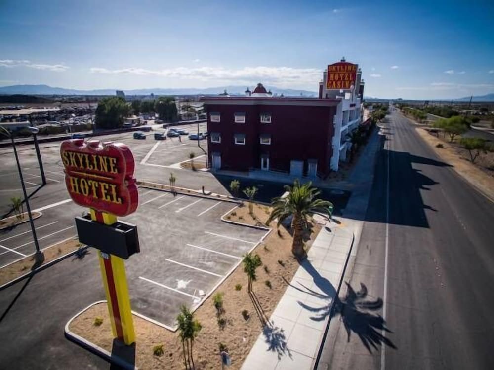 Skyline Hotel & Casino 23/29