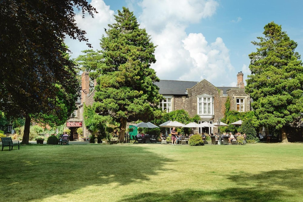 The Priory Hotel And Restaurant 34/42
