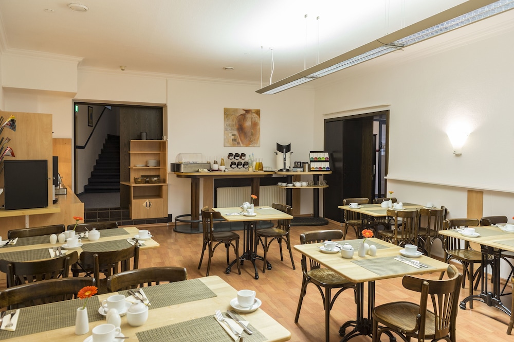 Das Kleine Stadthotel 20/32