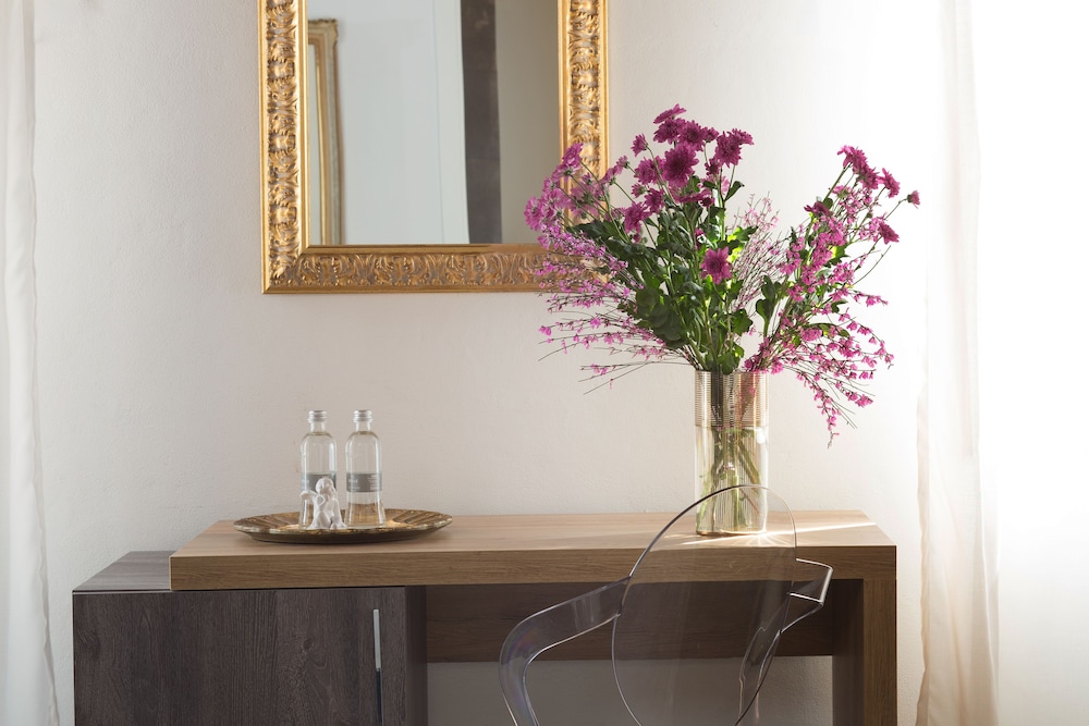SETTE ANGELI ROOMS 5/72