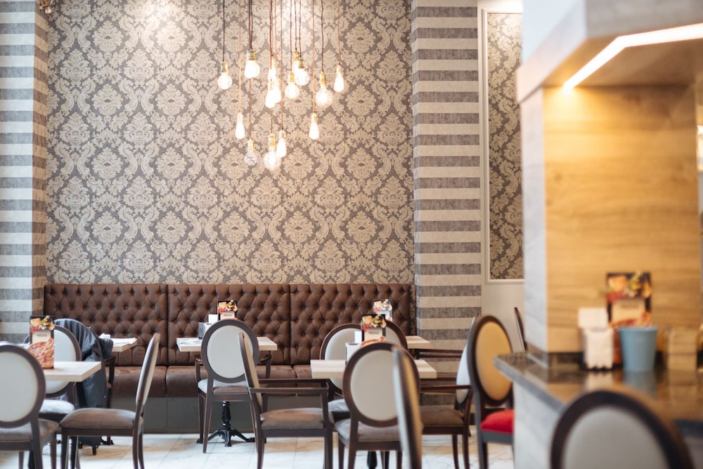 Hotel Don Manuel 45/52