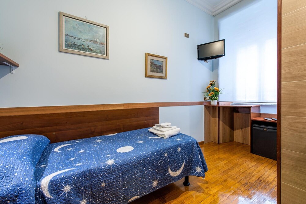 Alessandro A San Pietro Best Bed 4/33
