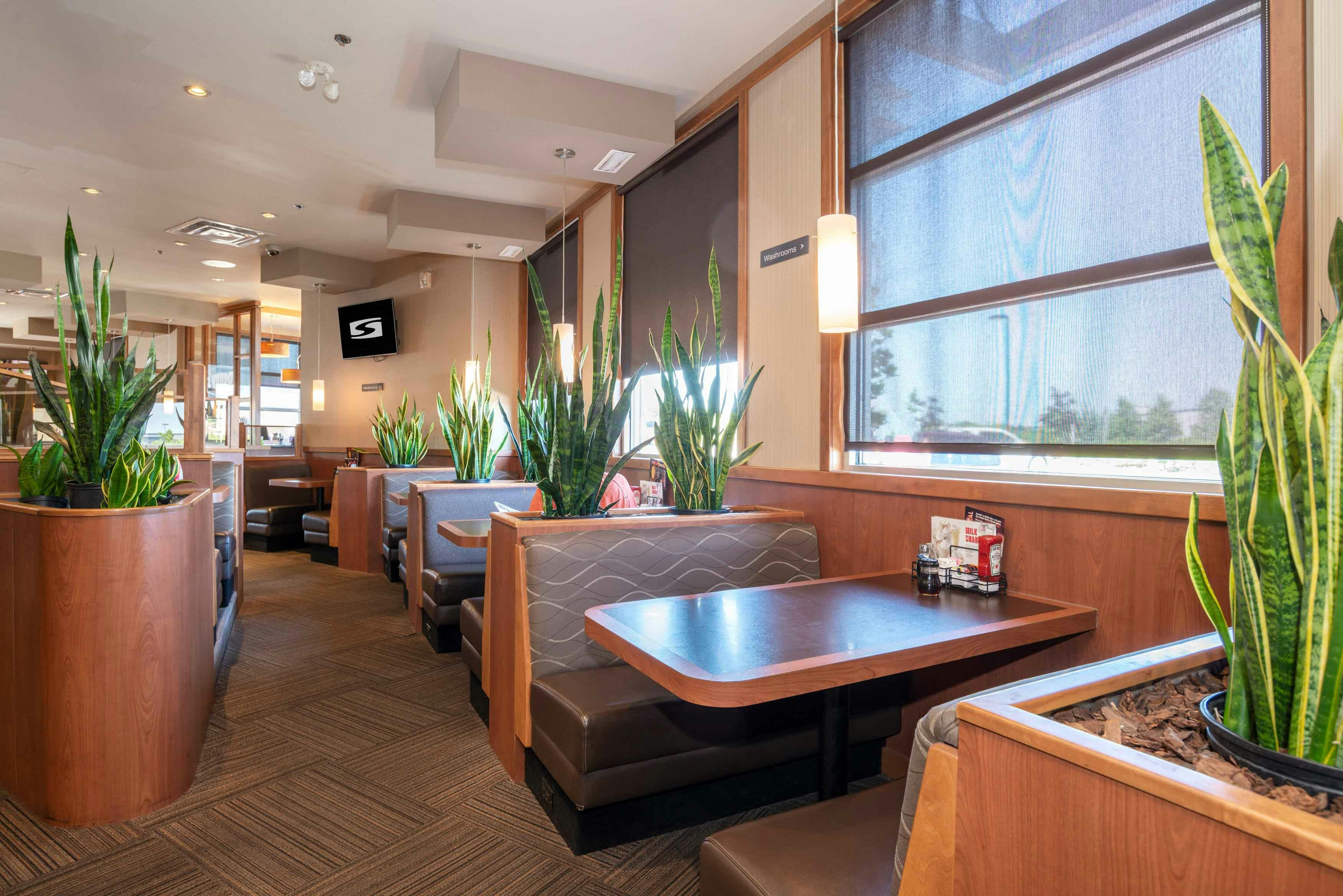 Sandman Hotel Oakville 26/33