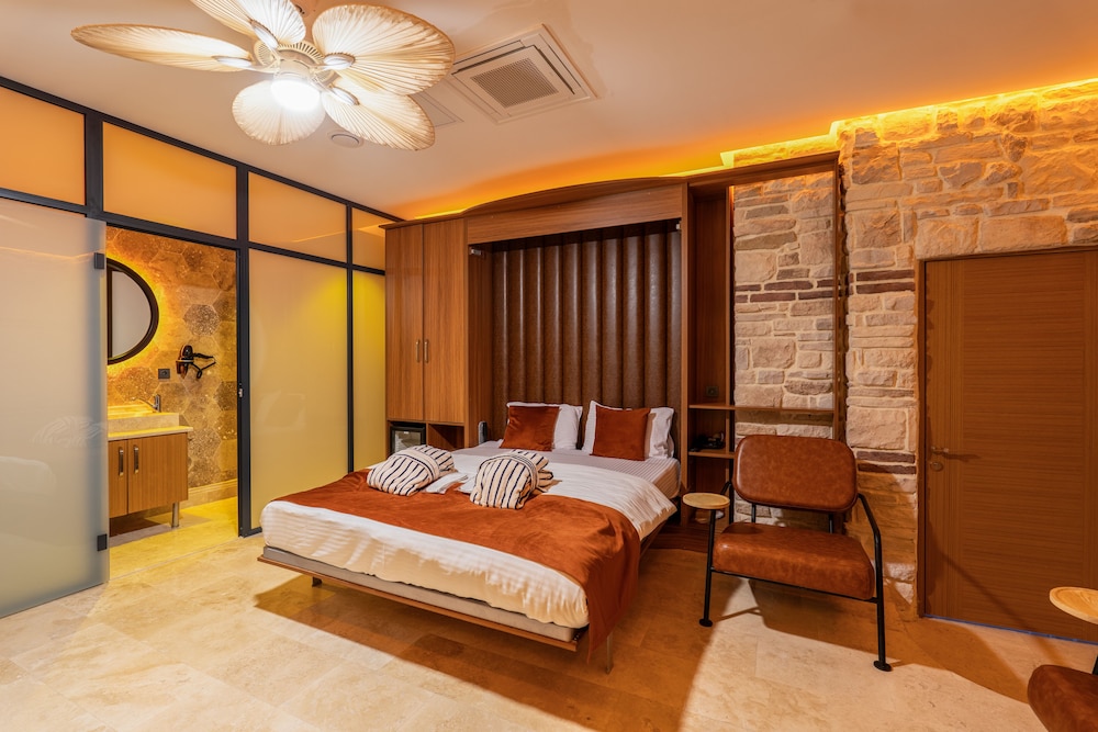 Emirtimes Hotel Tuzla 15/79