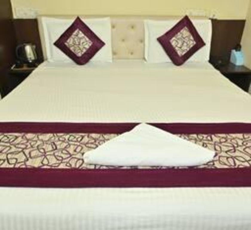 Oyo 3465 Hotel Pearl 9/50
