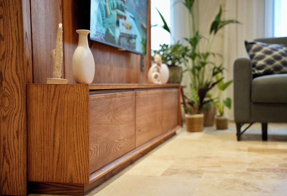 Khalkedon Suite 3/50