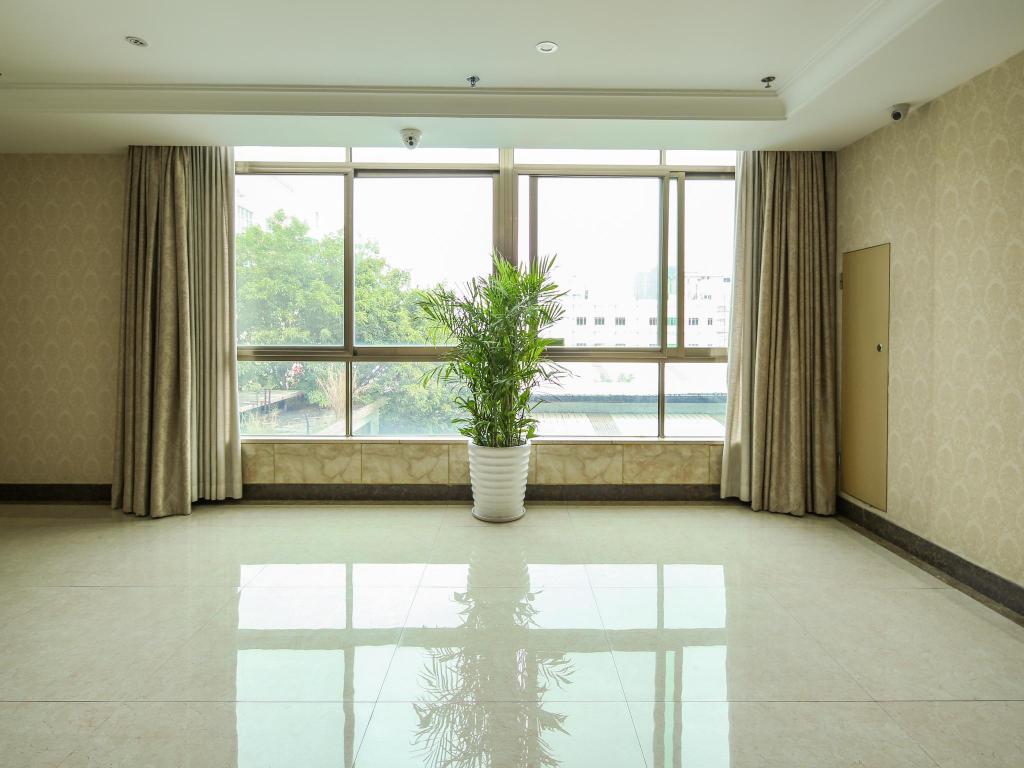 Vienna Hotel (Guangzhou Hanxi Changlong Park Branch) 32/51