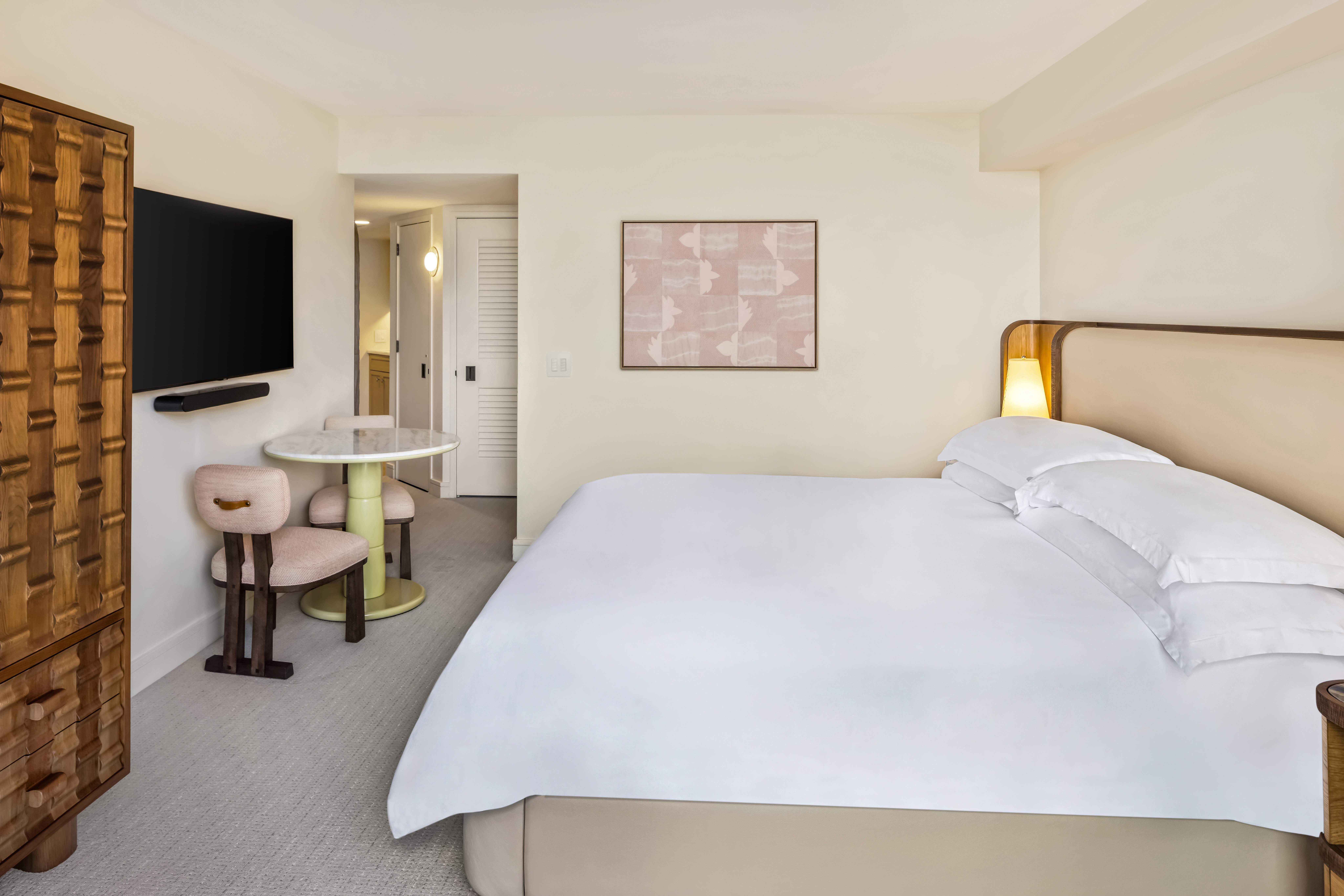 Superior, King Bed