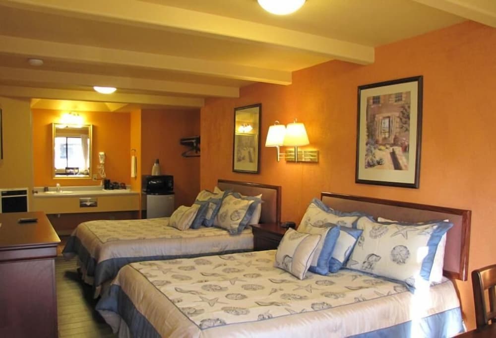 Coast Inn and Spa Fort Bragg 21/65