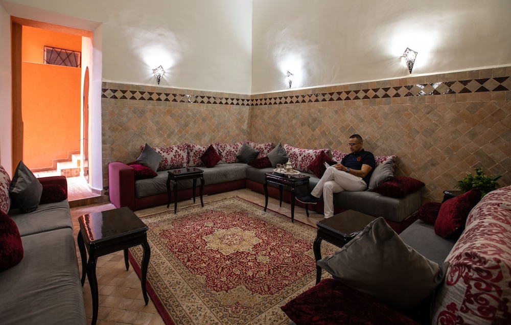 HOTEL TOULOUSAIN 42/57