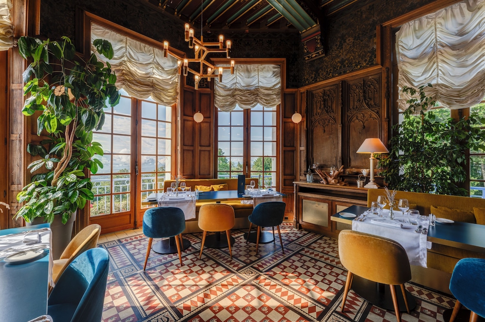 Relais Chateaux Chateau Des Avenieres 35/46