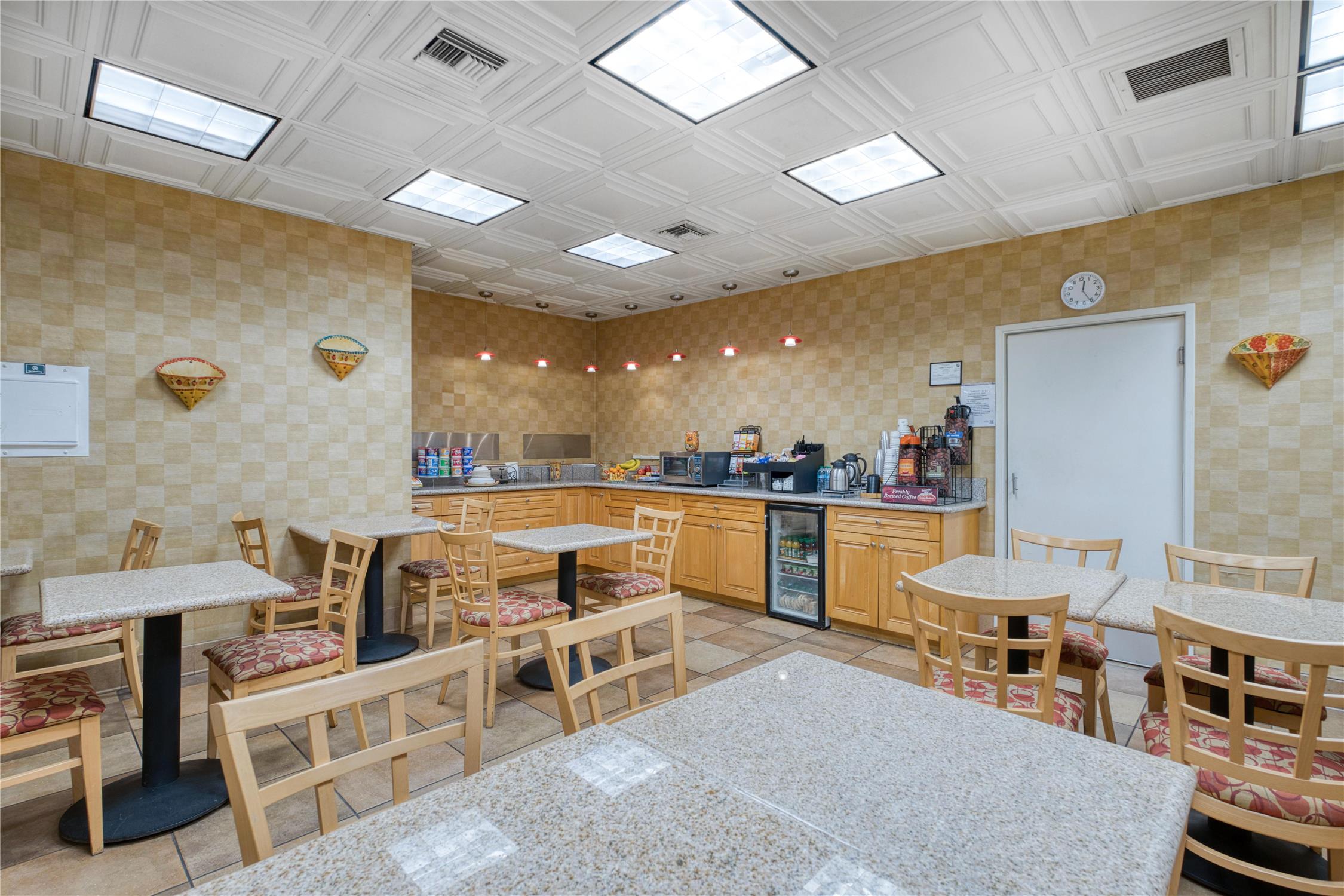 Surestay Hotel By Best Western Camarillo 5/19