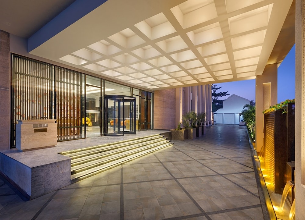 Bellevue Sarovar Premiere Junagadh 43/49