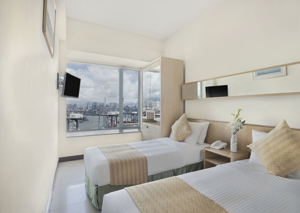 SUPERIOR, DOUBLE OR TWIN BED