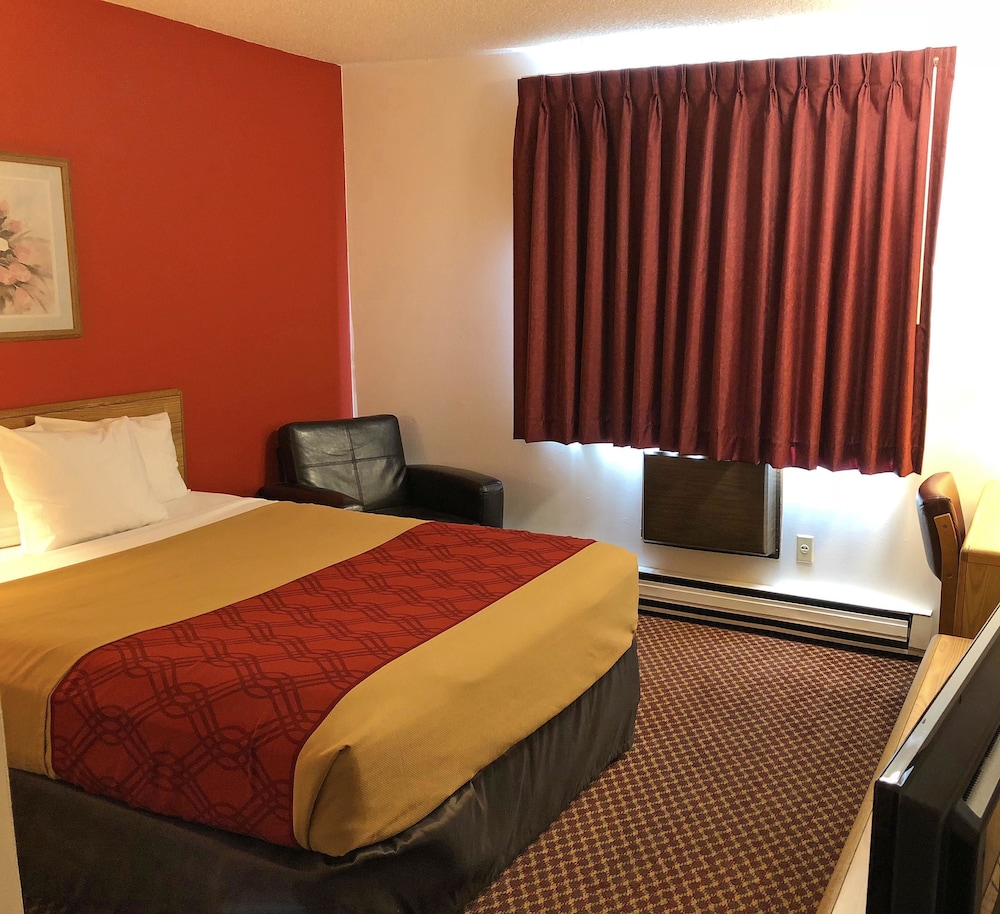 Travelodge by Wyndham Escanaba 22/46