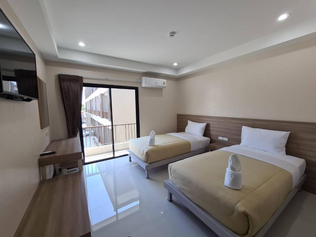 Grand Maihom Hotel 7/27