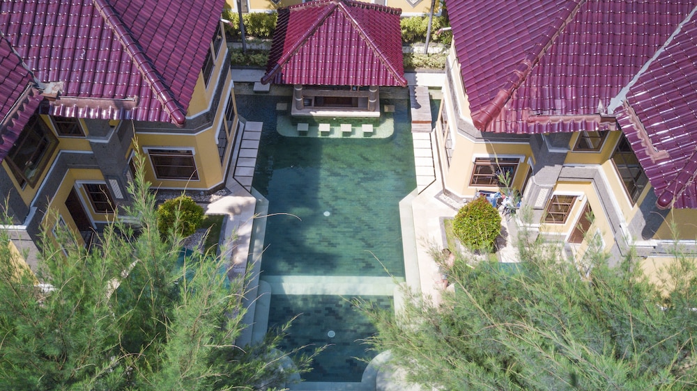 Apel Villa Sanur 52/54