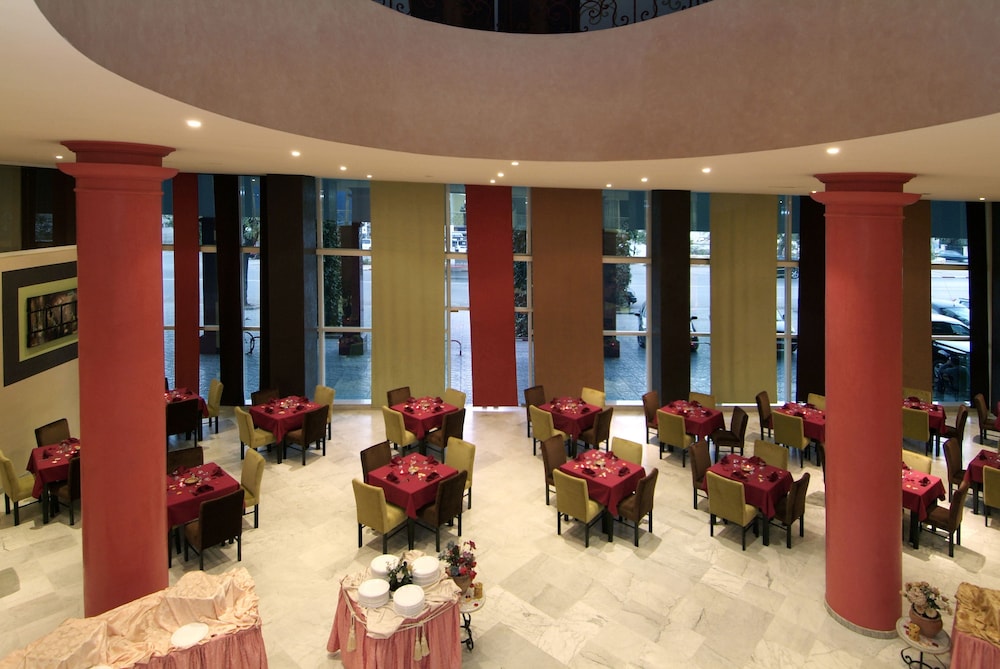 Hotel Tghat Fes 38/42