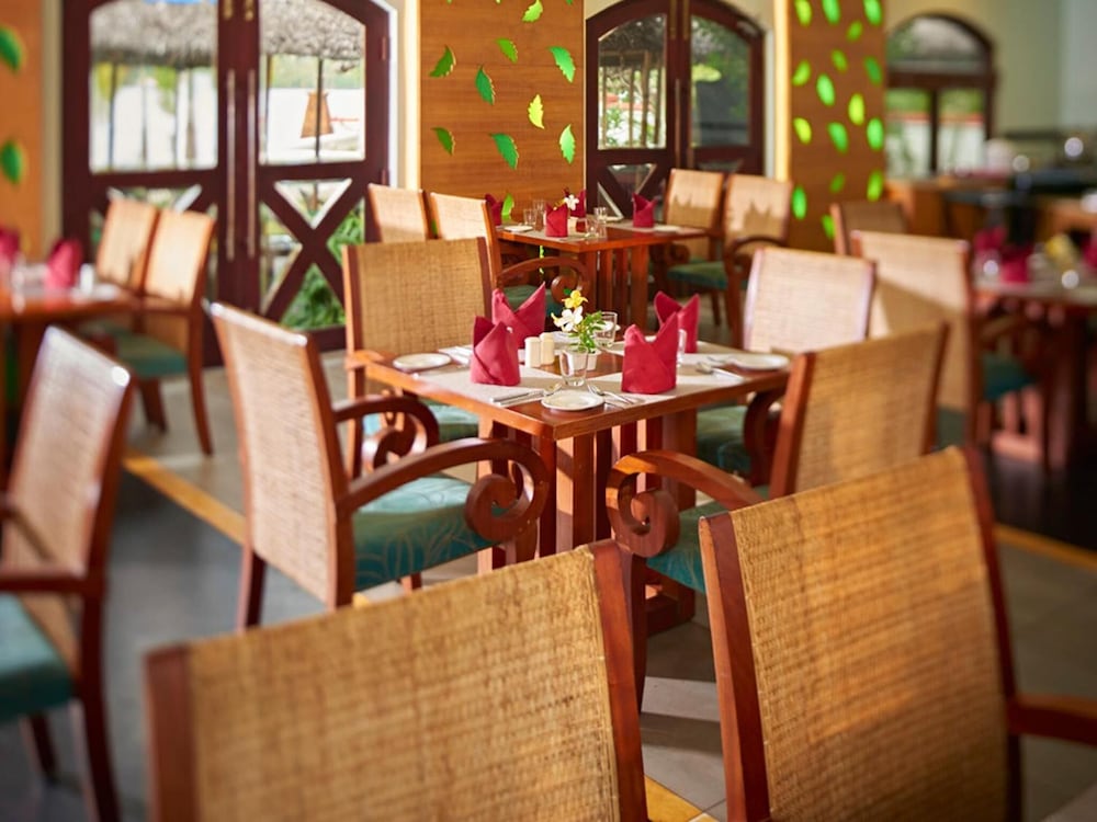 Club Mahindra Cherai 17/50