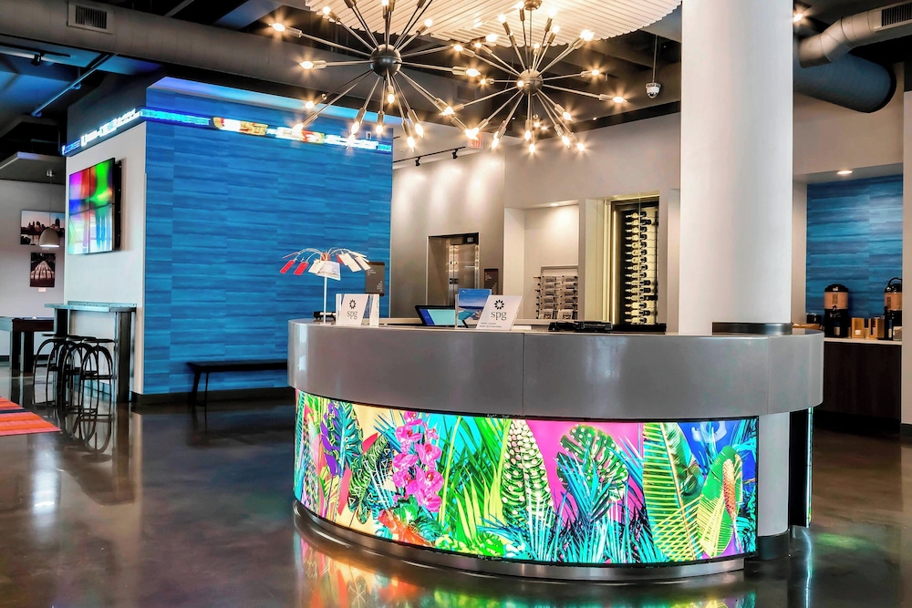 ALOFT NEWPORT ON THE LEVEE 8/59