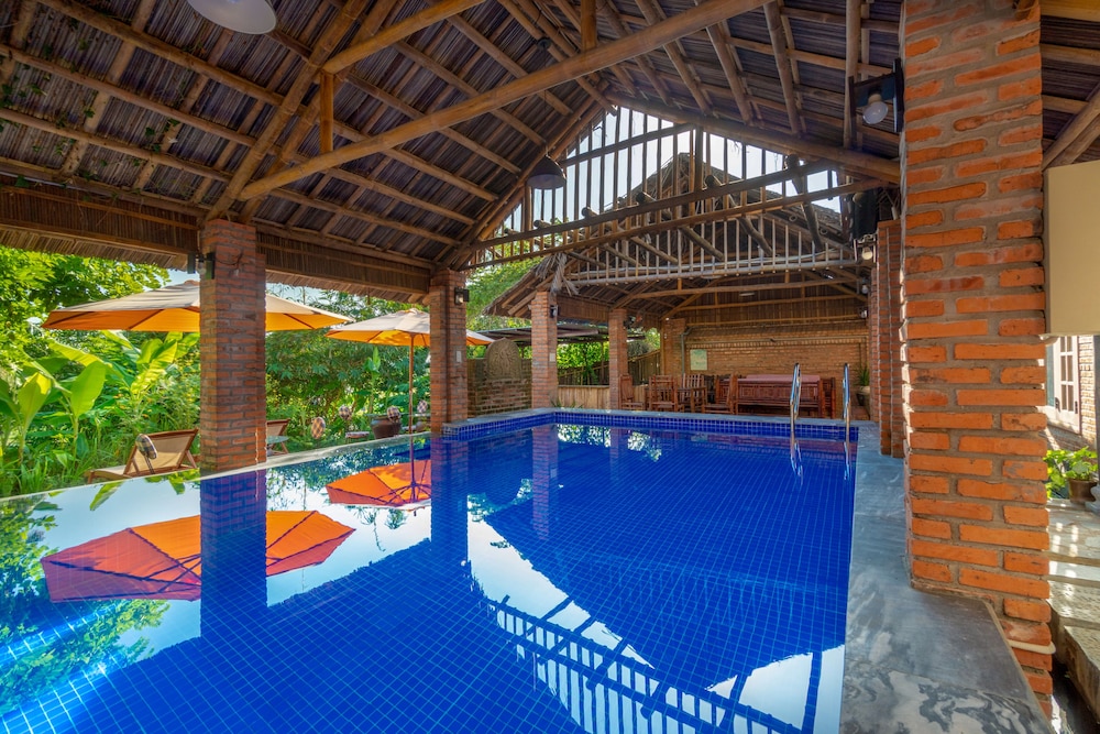 Golden Peach Villa Hoi An 46/68