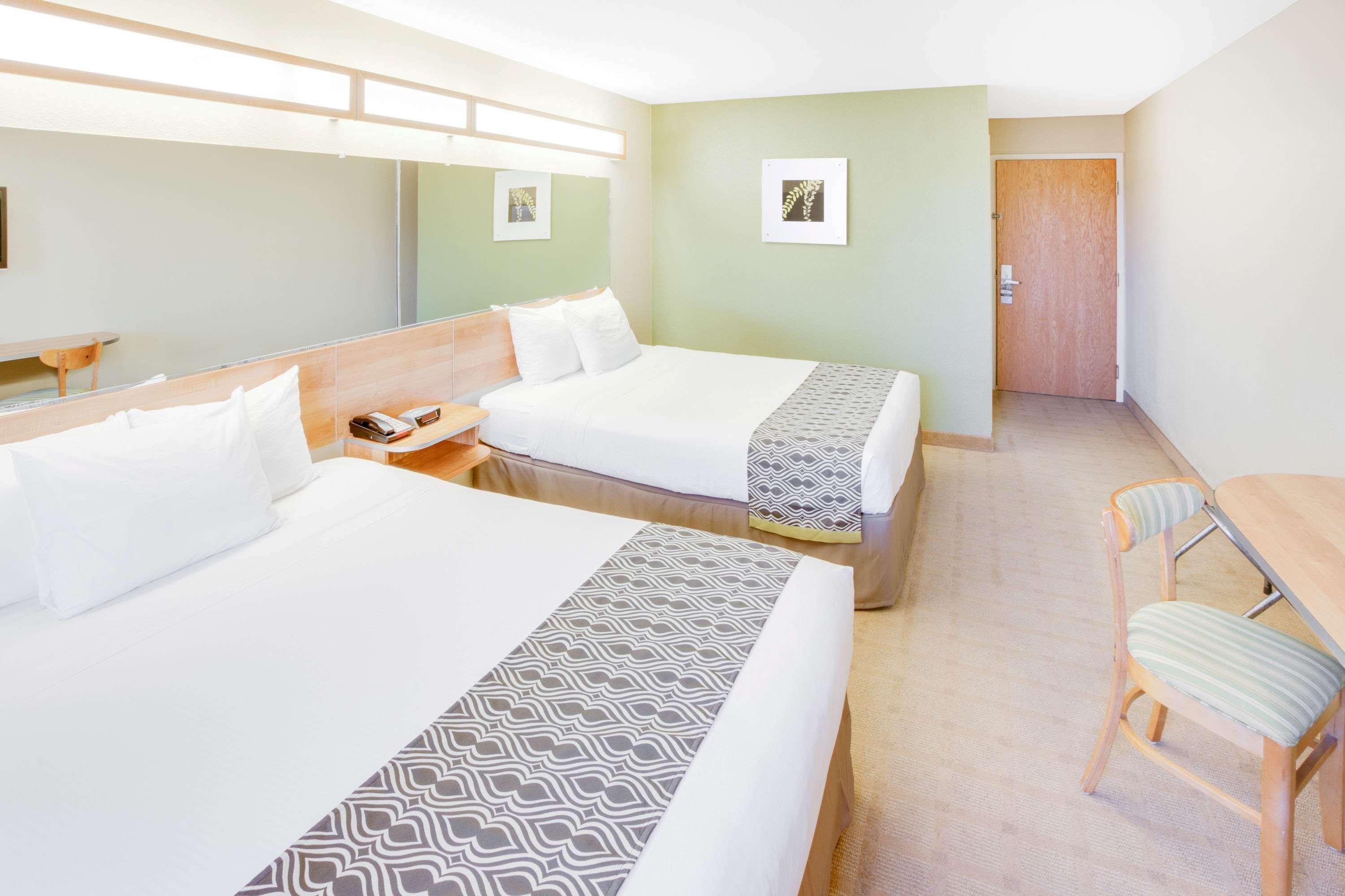 Microtel Inn & Suites by Wyndham Saraland/North Mobile 6/16