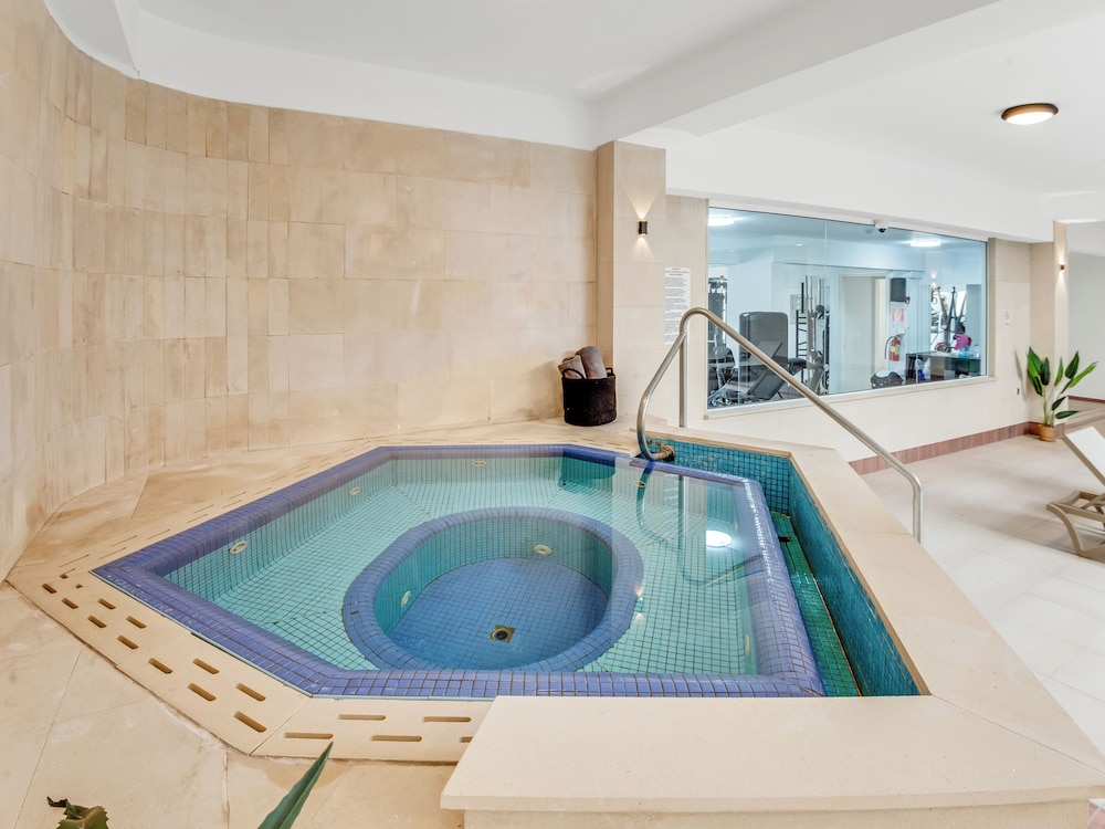 Paradise Kings Club 32/54