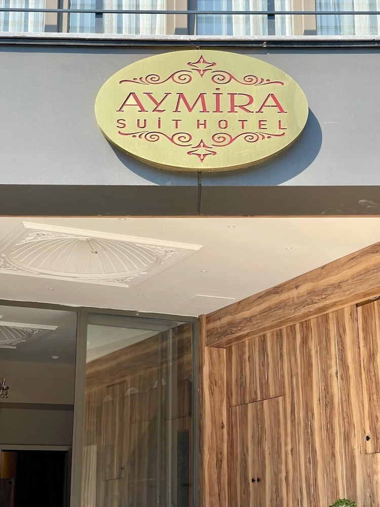 Aymira Suites 26/40