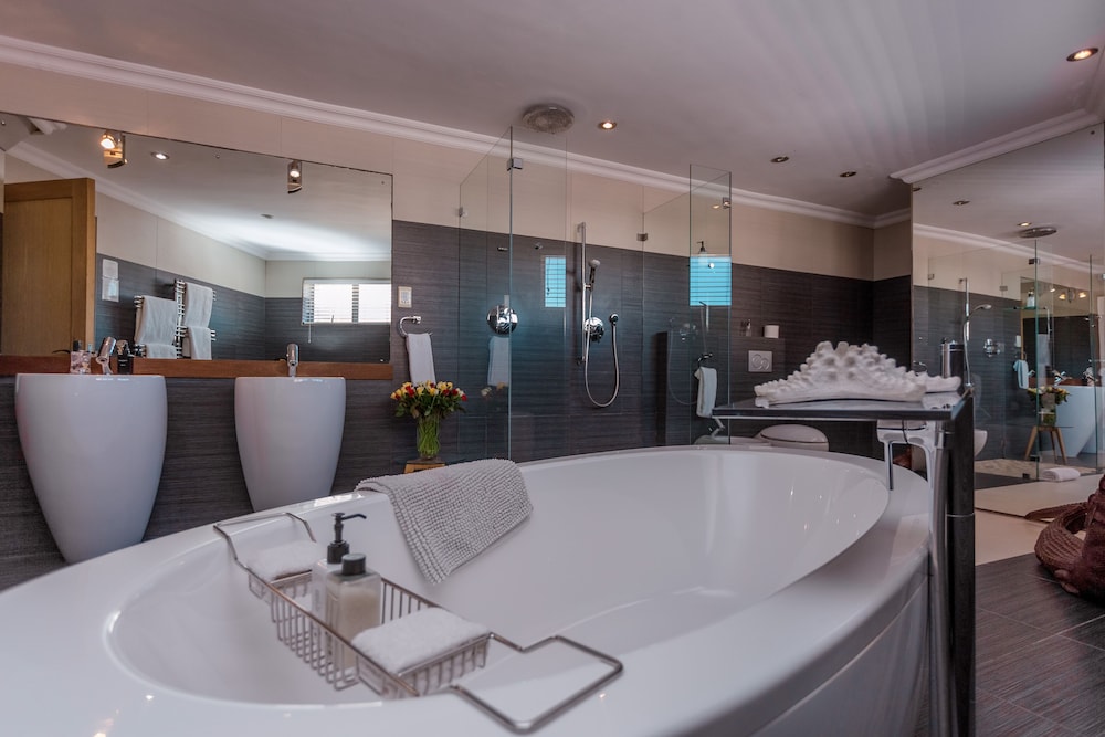 Sea Star Lodge 42/45