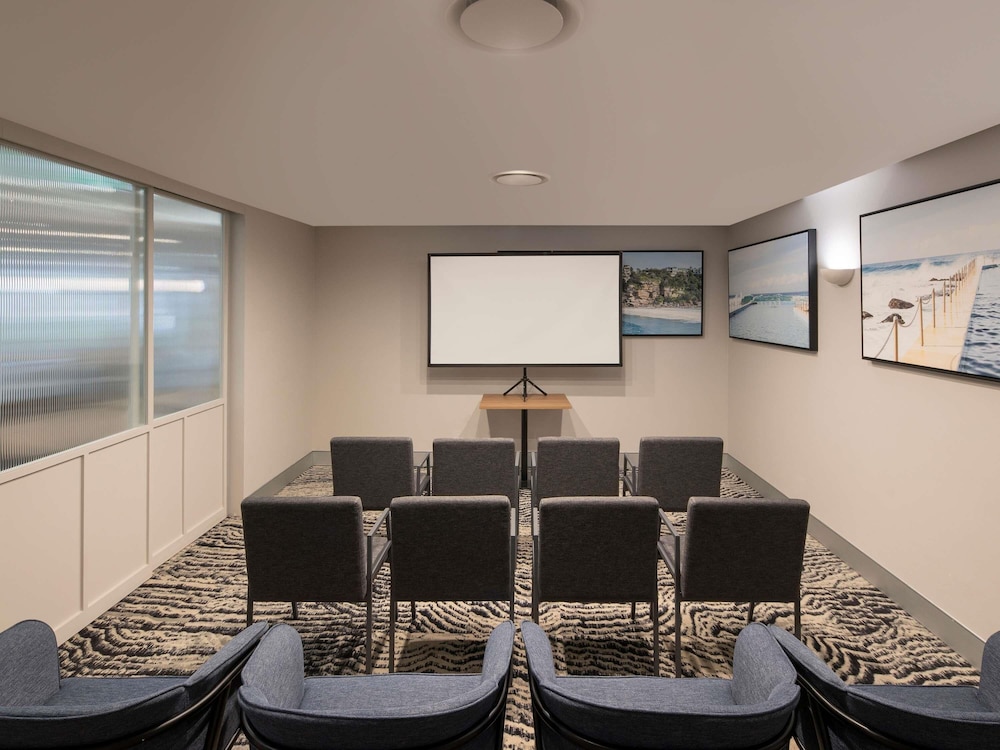 Mercure Sydney Manly Warringah 65/73