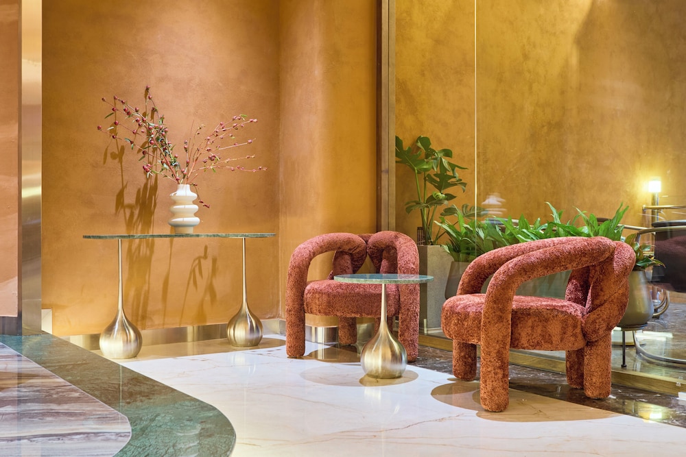 Kin Hotel Ly Tu Trong 22/49