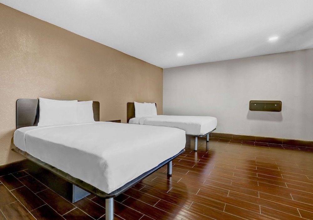 Motel6 Ukiah, CA - North 23/53