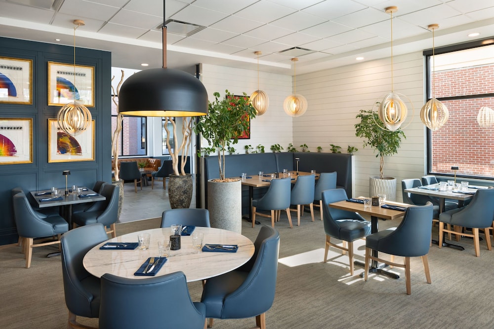 Four Points by Sheraton Penticton at the Convention Centre 28/44