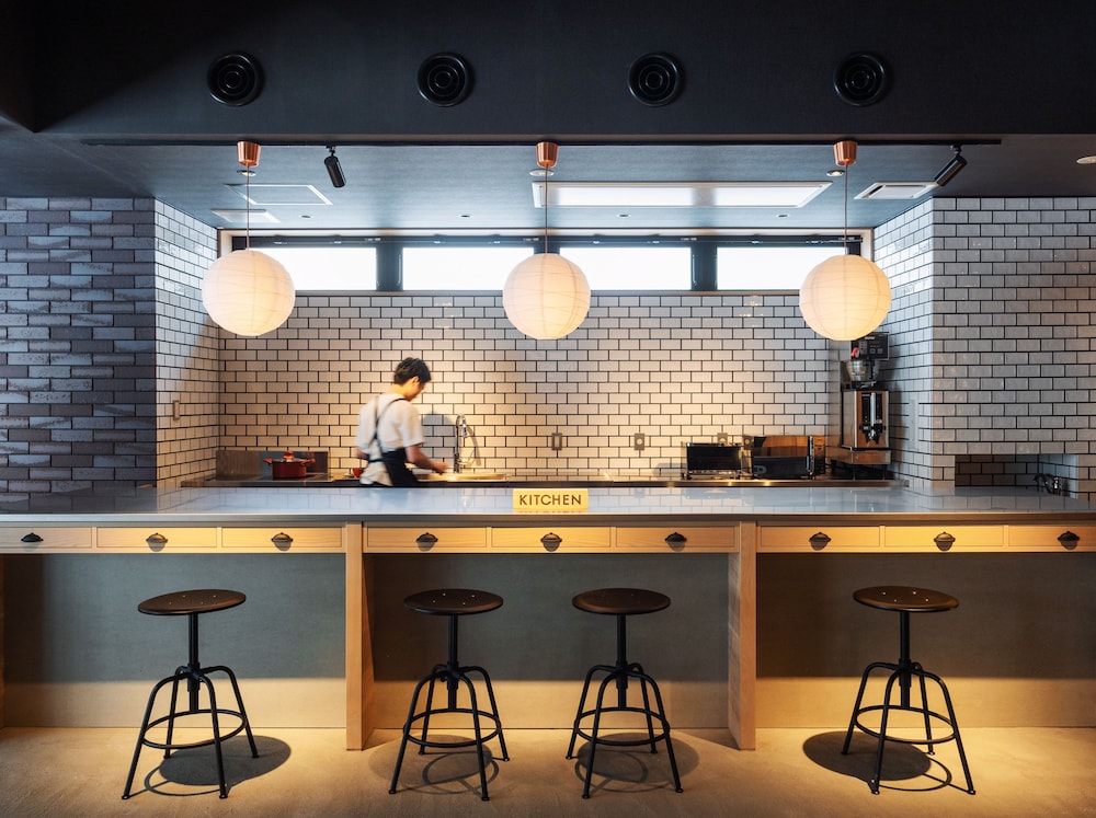 9C Hotel Asahikawa 33/37
