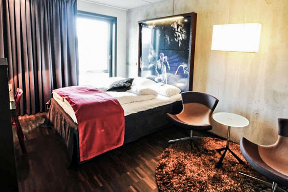 Comfort Hotel Square 34/37