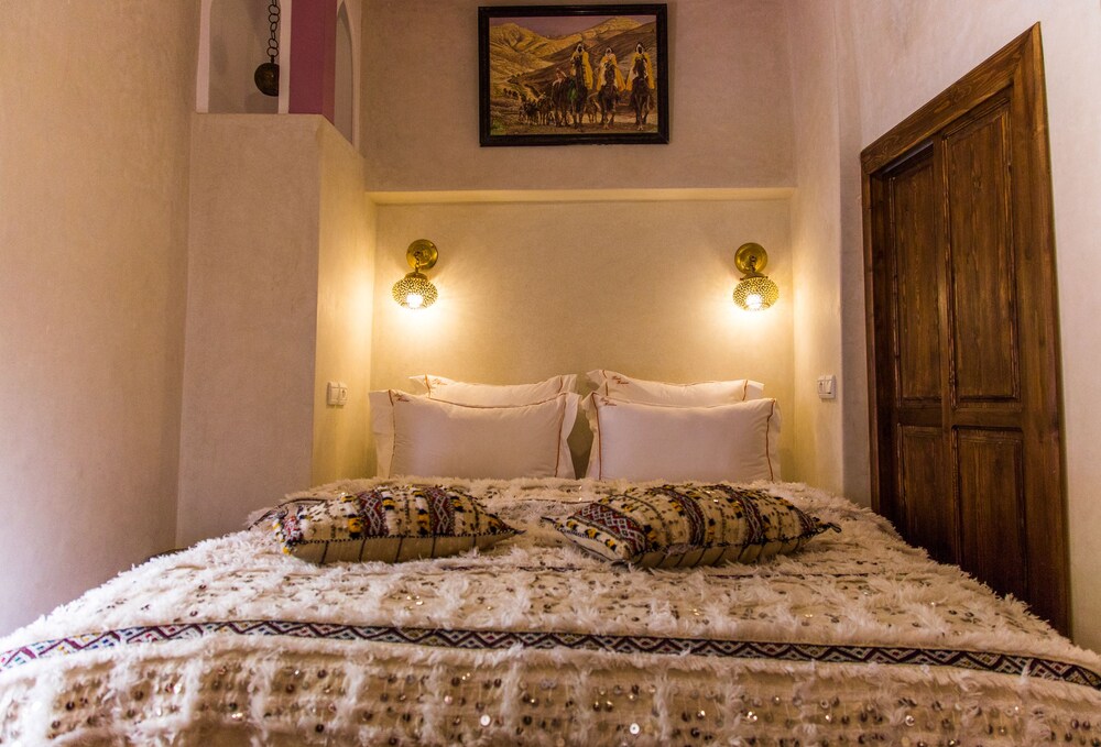 Riad Hidden 7/23