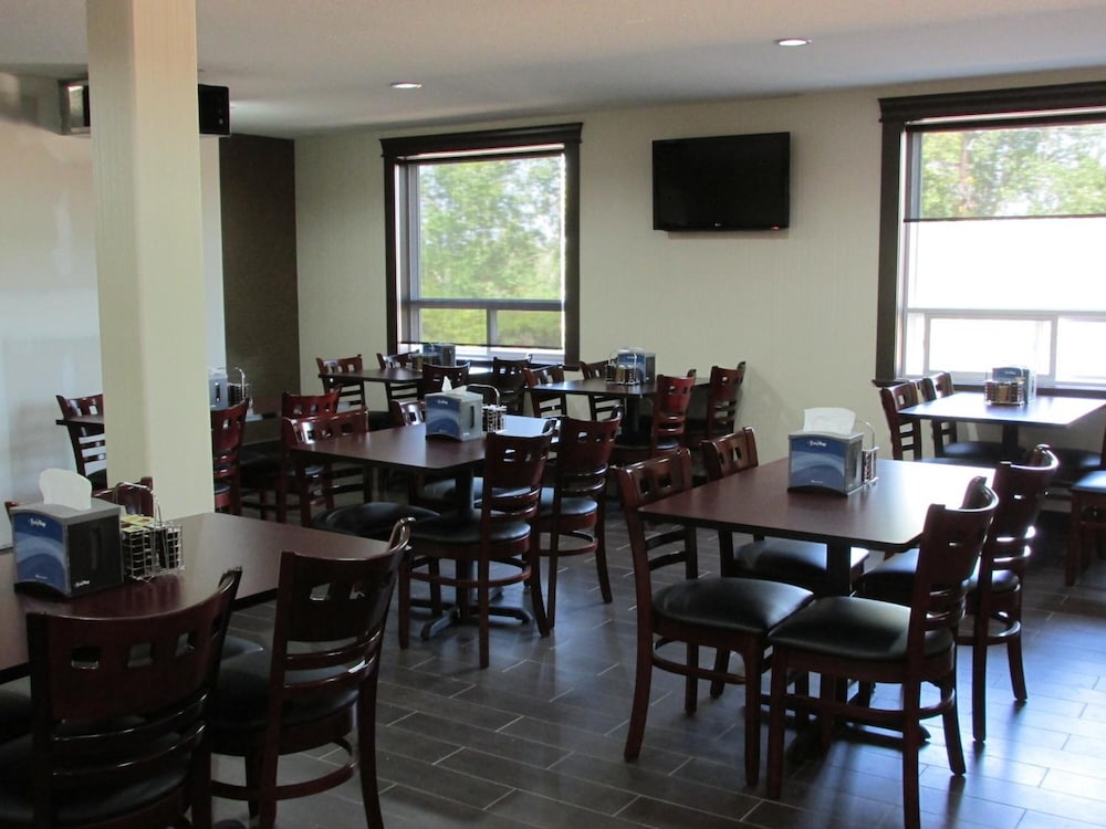 Sigma Inn & Suites Melville 19/28