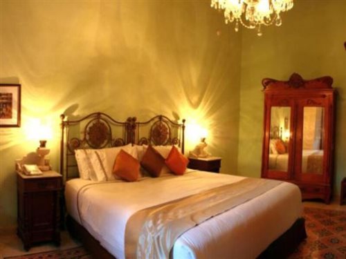 Master, Suite