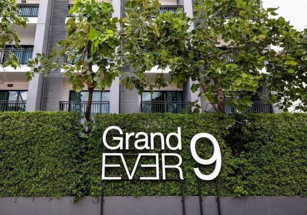 Grand Ever 9 Hotel 49/53