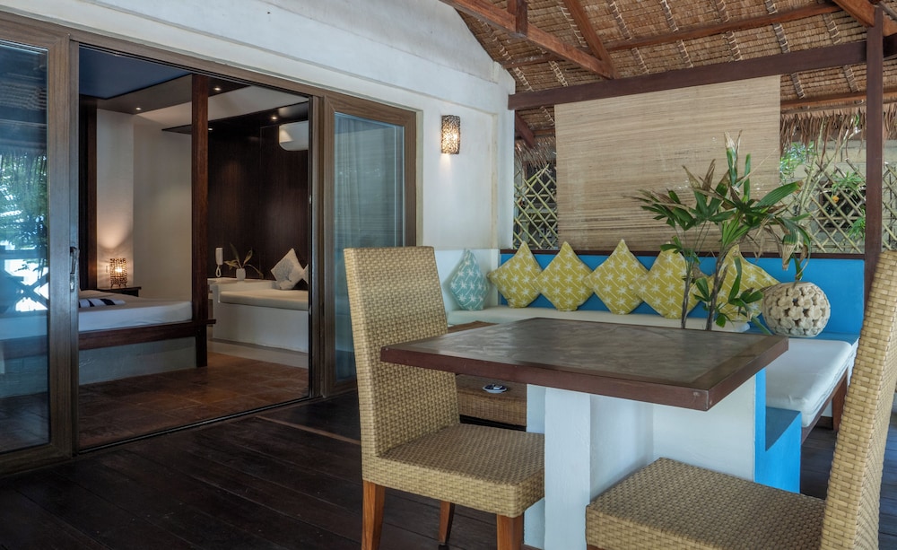 El Nido Mahogany Beach 48/70