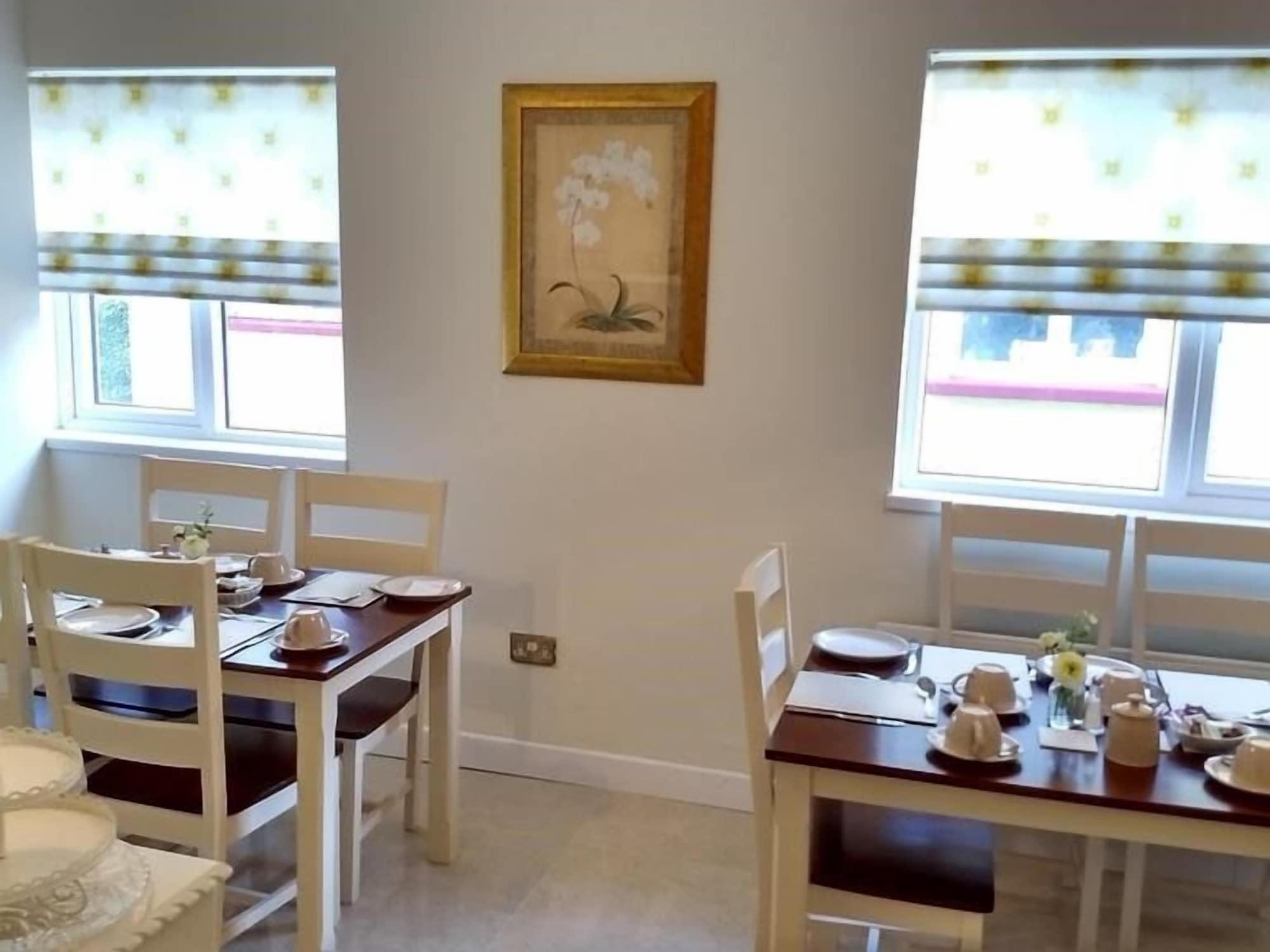 The Vee Guest Accommodation 18/22