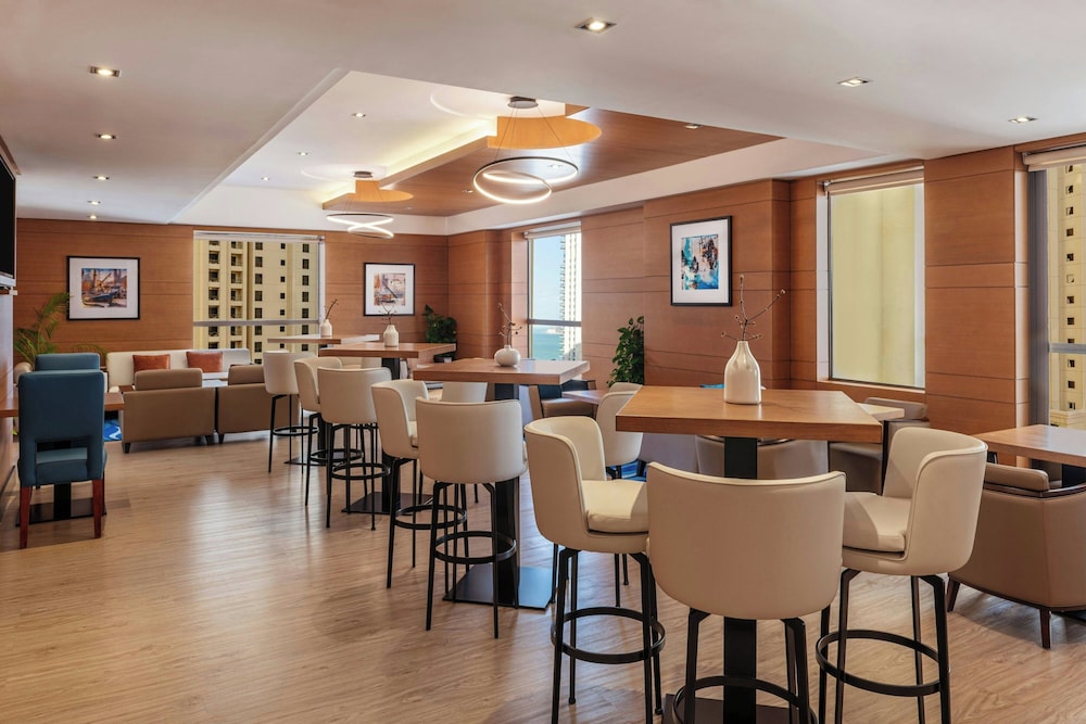 Sheraton The Walk, Dubai 32/48