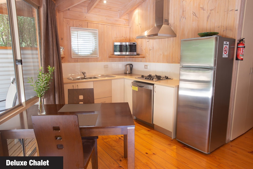 GRAMPIANS CHALETS 32/50